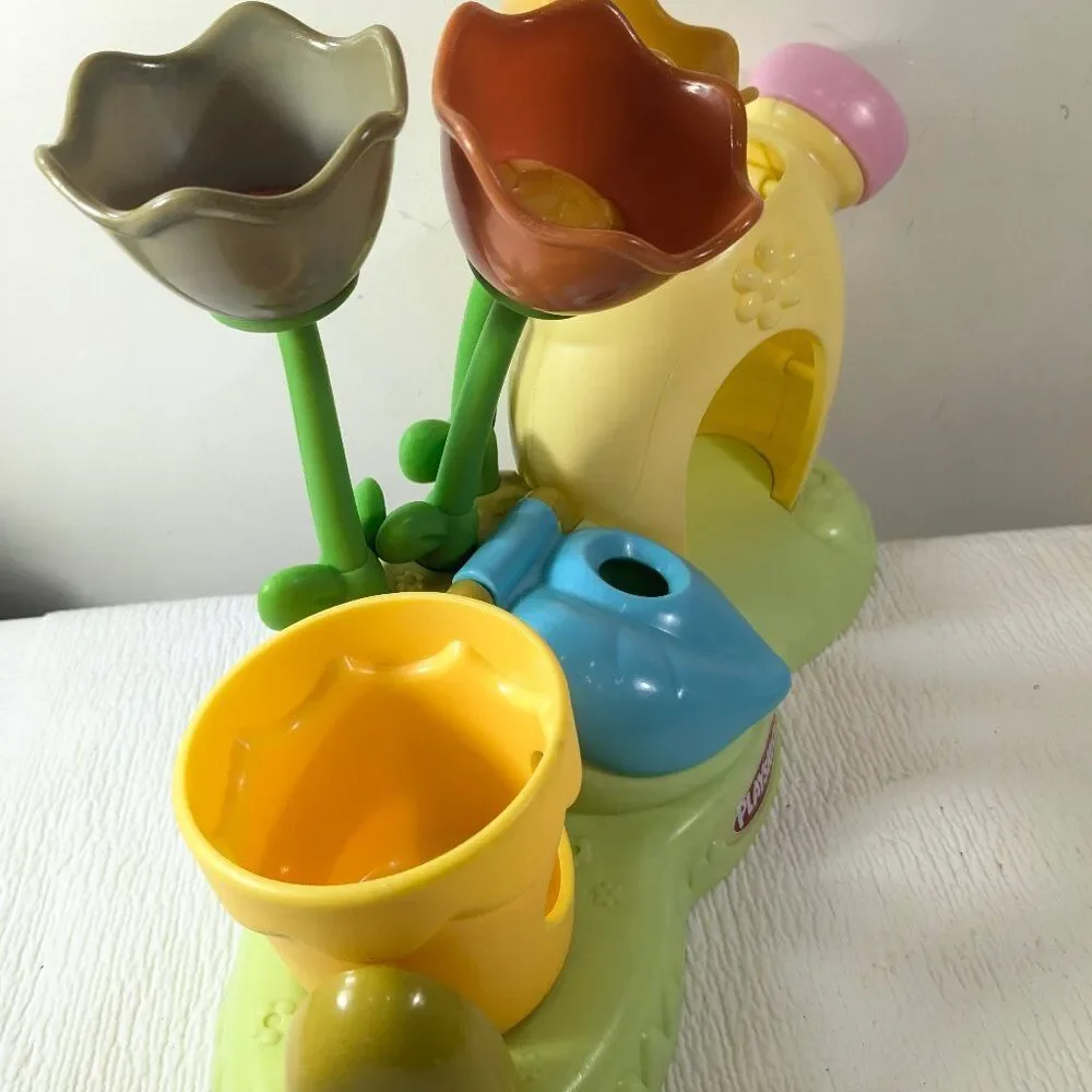 Playskool Little LIl Jiggle Garden Playset Toddlers baby toy flowers bugs Hasbro
